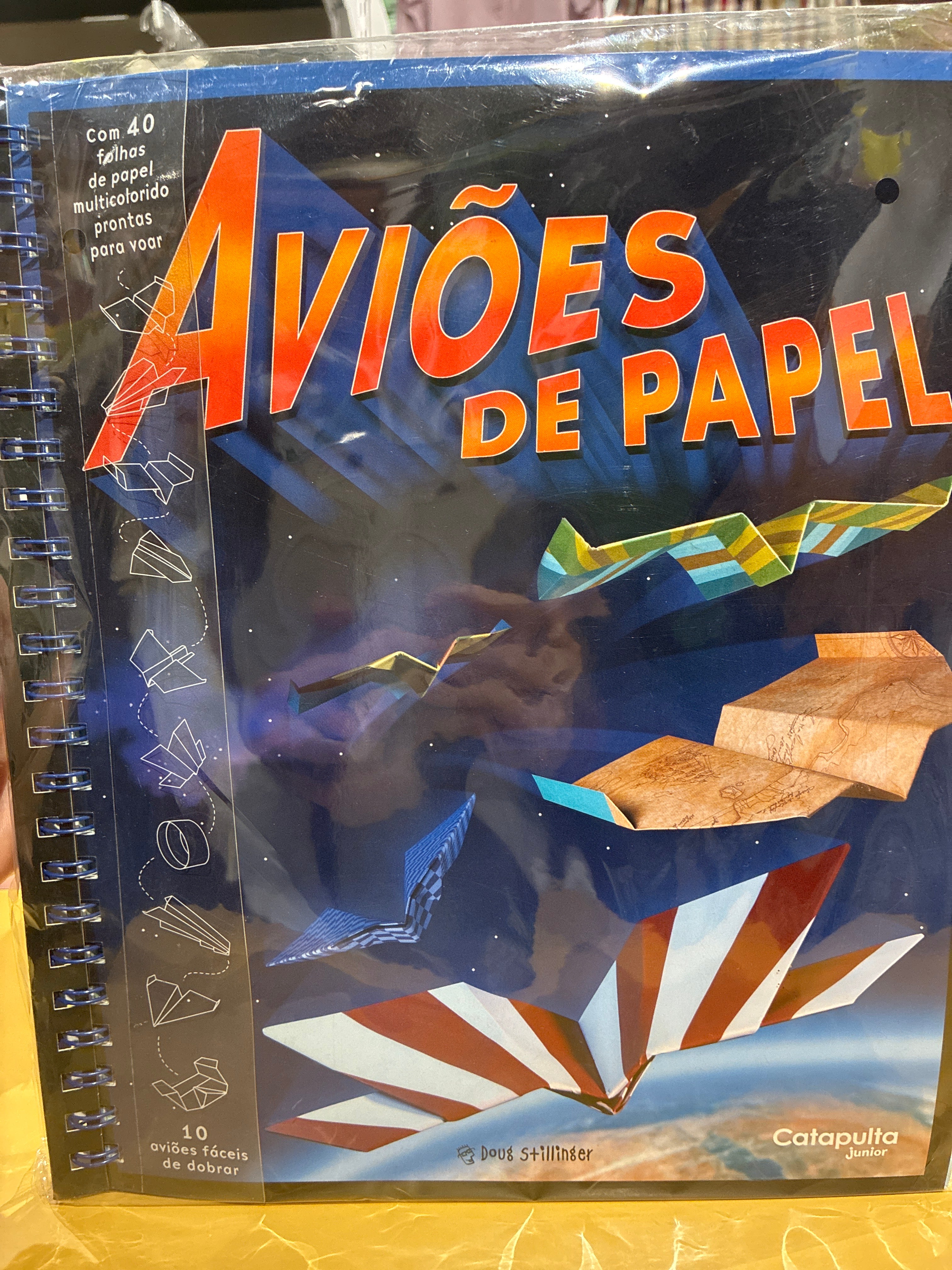 Aviões de papel
