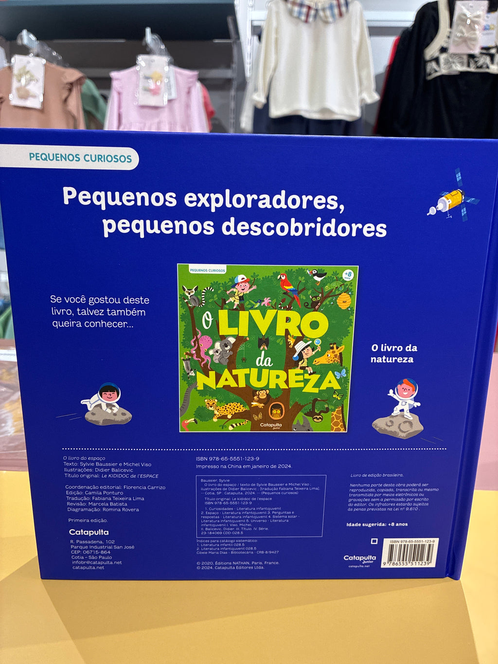Pequenos Curiosos: O Livro do Espaço