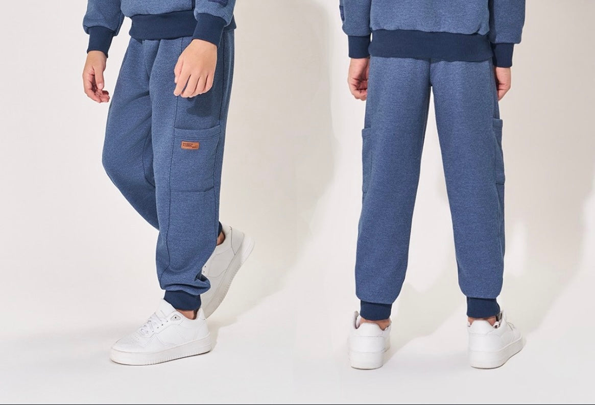 Calça em Moletom Peluciado Divertto
