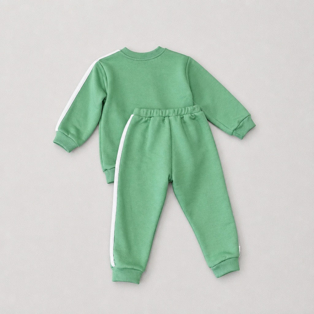 Conjunto em Moletom Verde Musgo Bugbee